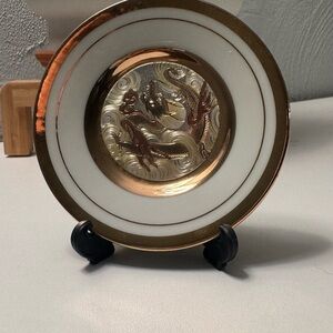 Elegant Gold and White Decorative Plate